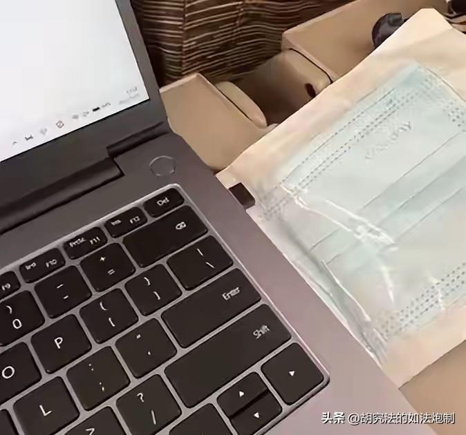 可以投诉，不一定能解决？山东济南，一女子乘高铁出门，发现一男子在站台抽烟，于是便