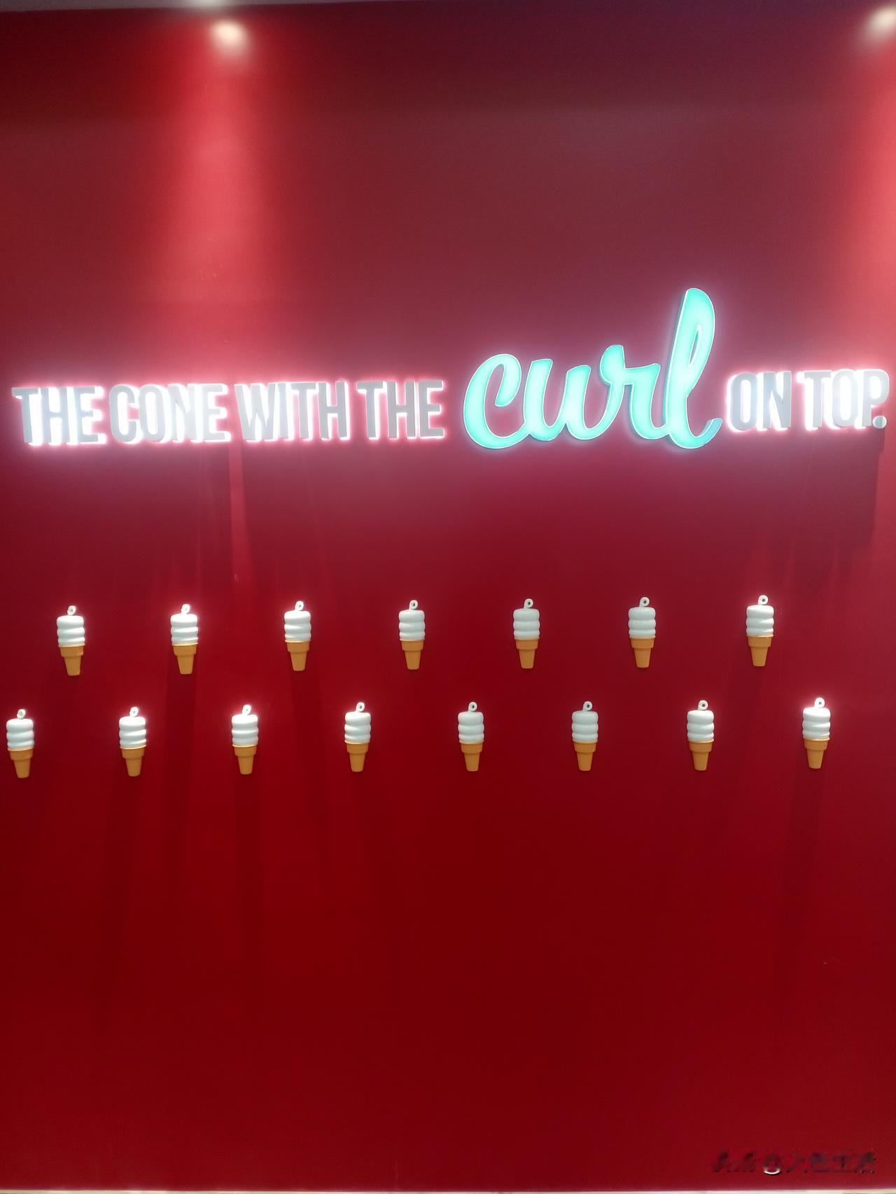 慎言节饮食，知足胜不祥。
行之苟有恒，久久自芬芳。

——《座右铭》崔瑗【两汉】