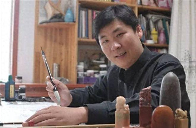 又是清华美院，现在有些人的艺术创作只剩“雷人”了？原不想评论此事，但几个朋友建议