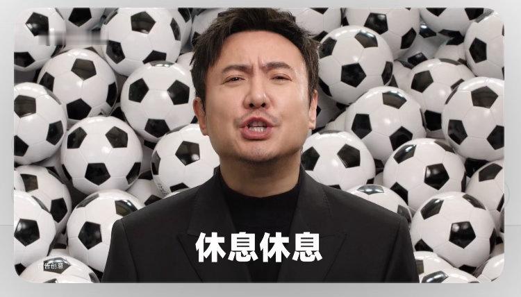 从开场就被动，0-1落后的巴西队太需要了。 