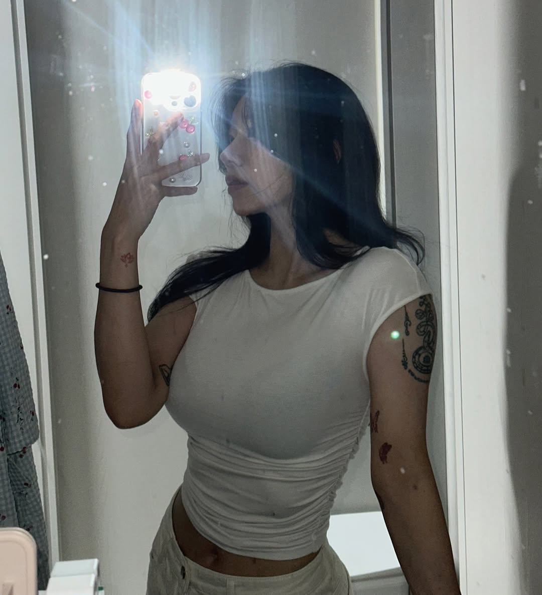 当初太幼稚，总跟朋友讨论你到底喜不喜欢我。