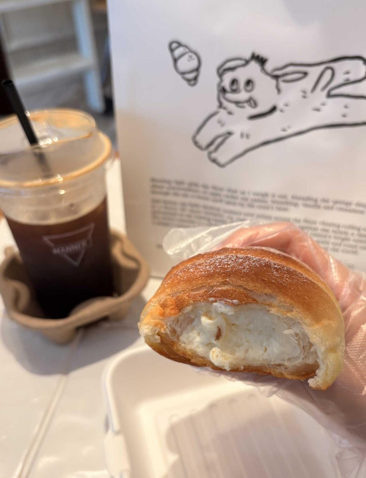 排队一小时吃上的！！！
广州新晋排队王 🥐盐葱头！！！
	
每次路过万菱汇这家