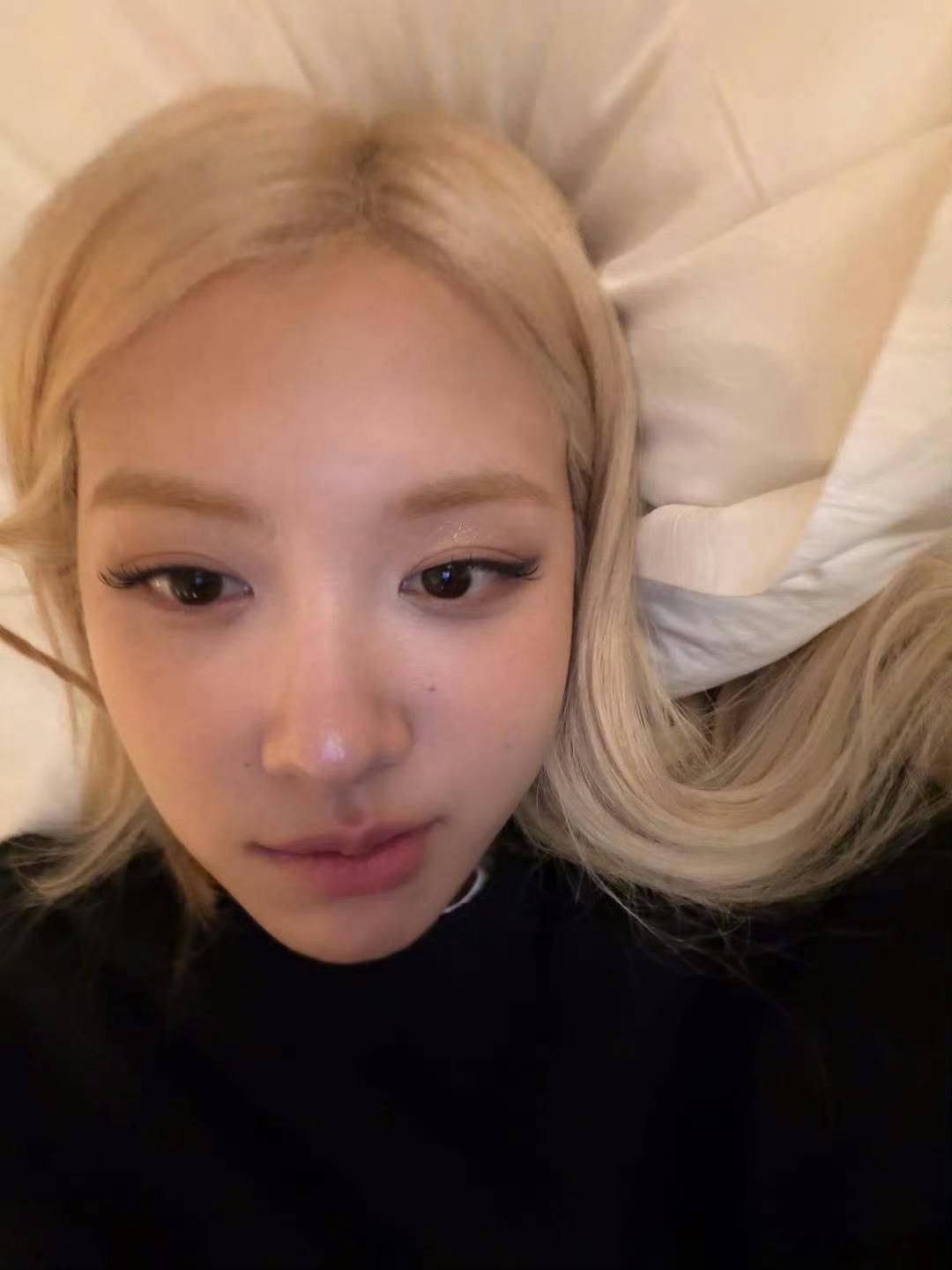 就这个怼脸萌朴彩英