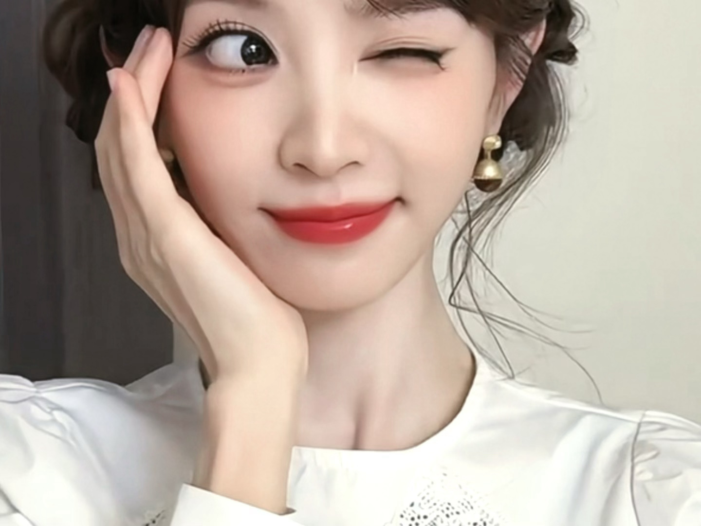萌宝田曦薇萌萌萌吸一口😙😙 ​​​