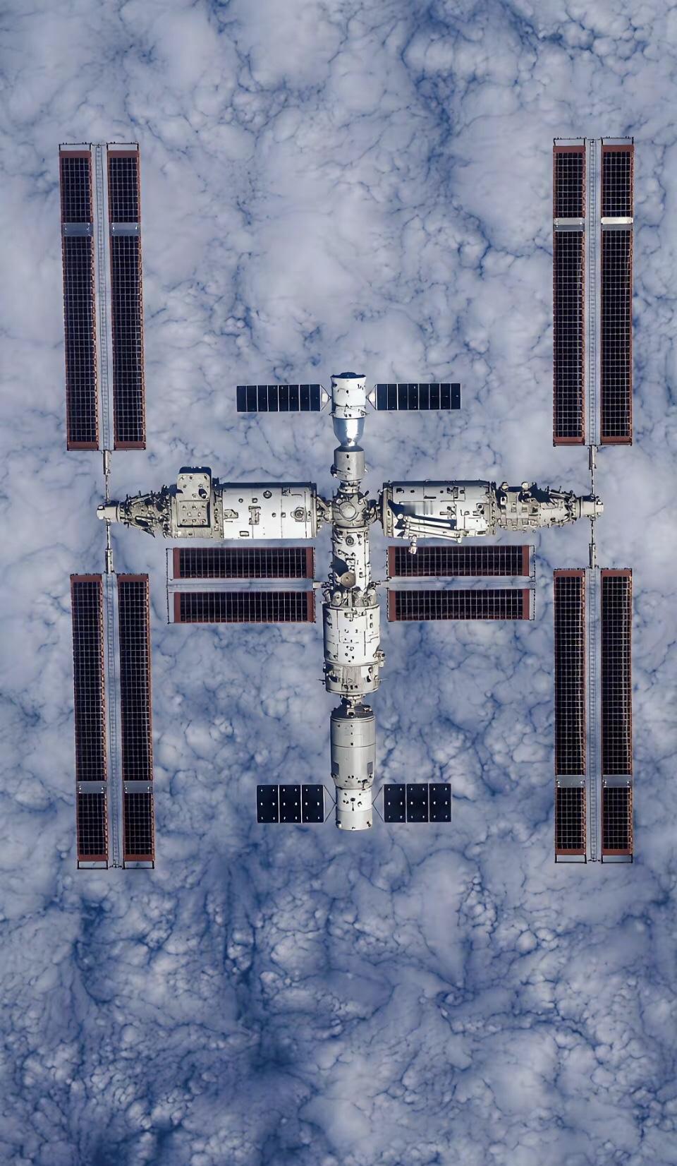 属于中国人自己的空间站，目前外太空只有两个空间站。