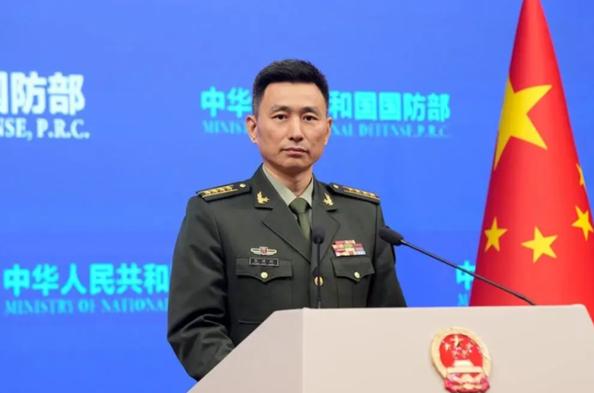 火药味拉满！中埃空军联合训首日直接上高强度对抗，歼-16对阵埃及阵风。对比去年相