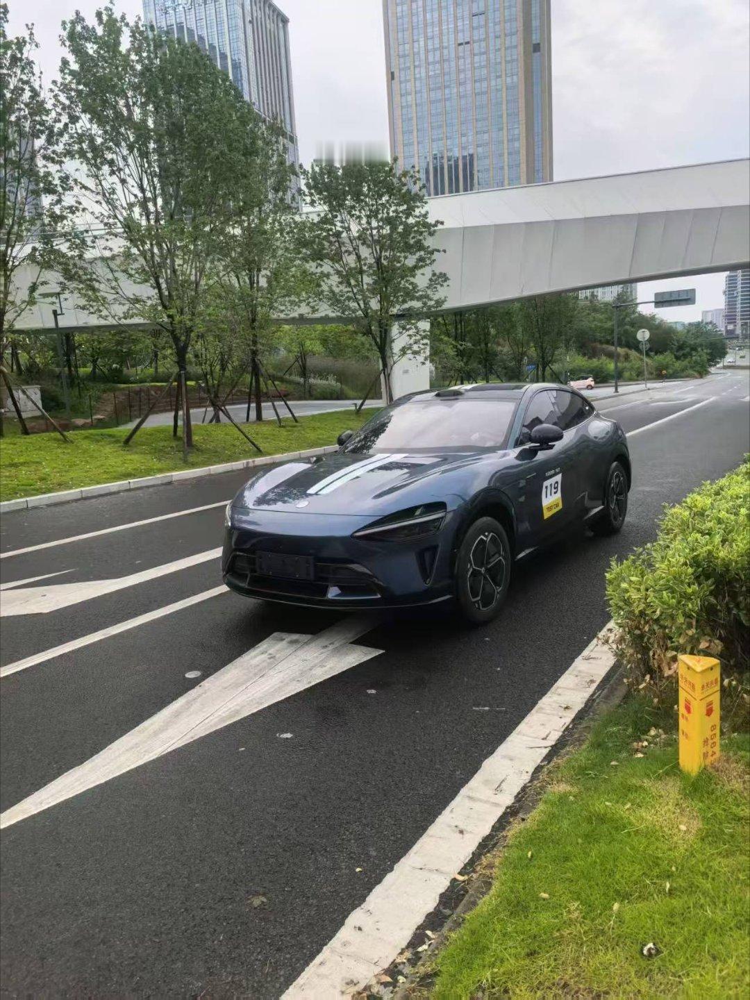 卢伟冰回应YU7是否影响SU7销量多少肯定有影响的，这不用想，买新不买旧大多数人