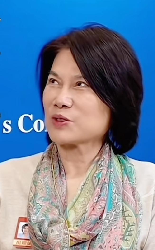 ·第一、不要辜负权贵。
·第二、不要妒忌别人。
·第三、更重要的是比别人强势，不