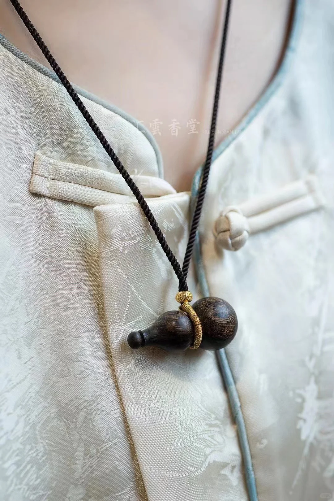 戴上就不想摘下来了，谁还没拥有沉香葫芦❗️