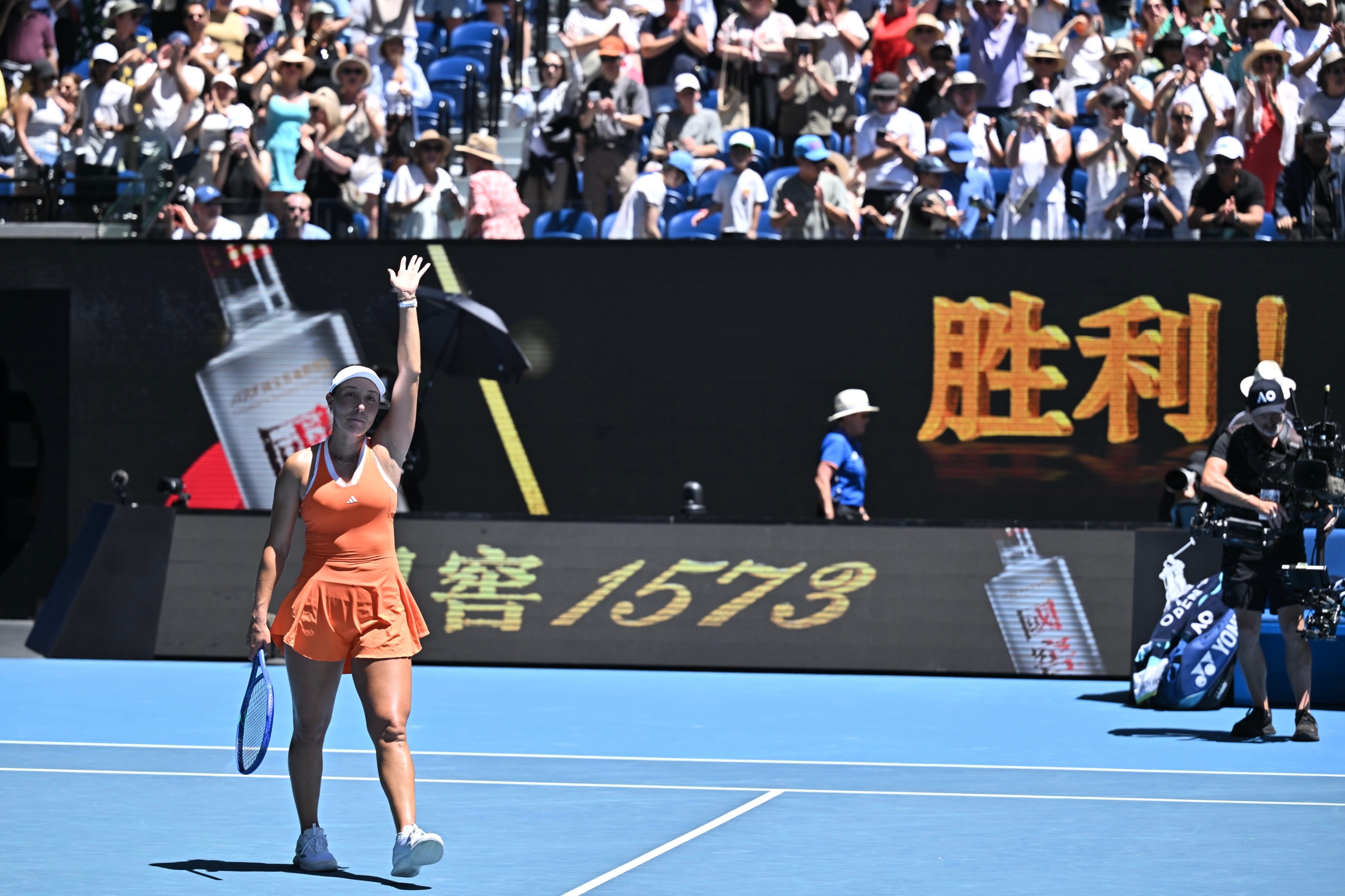 佩古拉6-3、6-4击败好姐妹凯斯，终结后者的澳网卫冕之旅！凯斯即时排名跌至16