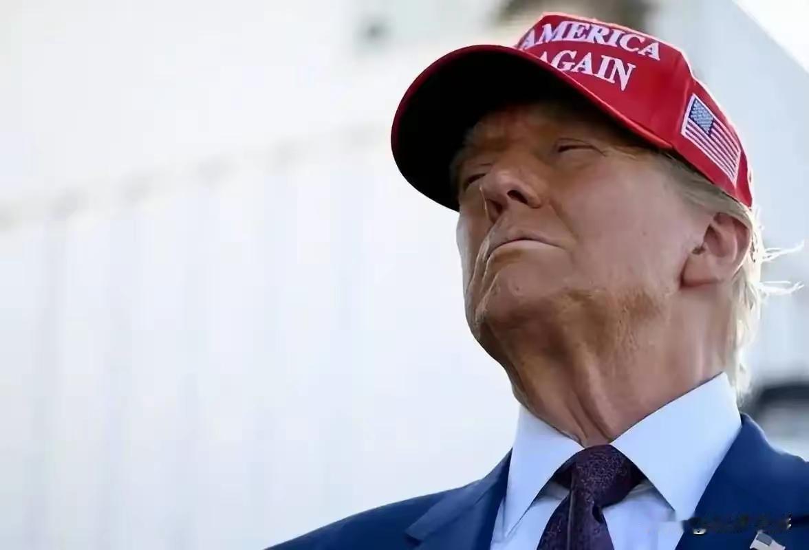 特朗普对伊朗咕咕嚷嚷一个多月，虽然每次发文都赢麻了，也曾号召去霍是木兹抢石油
谈