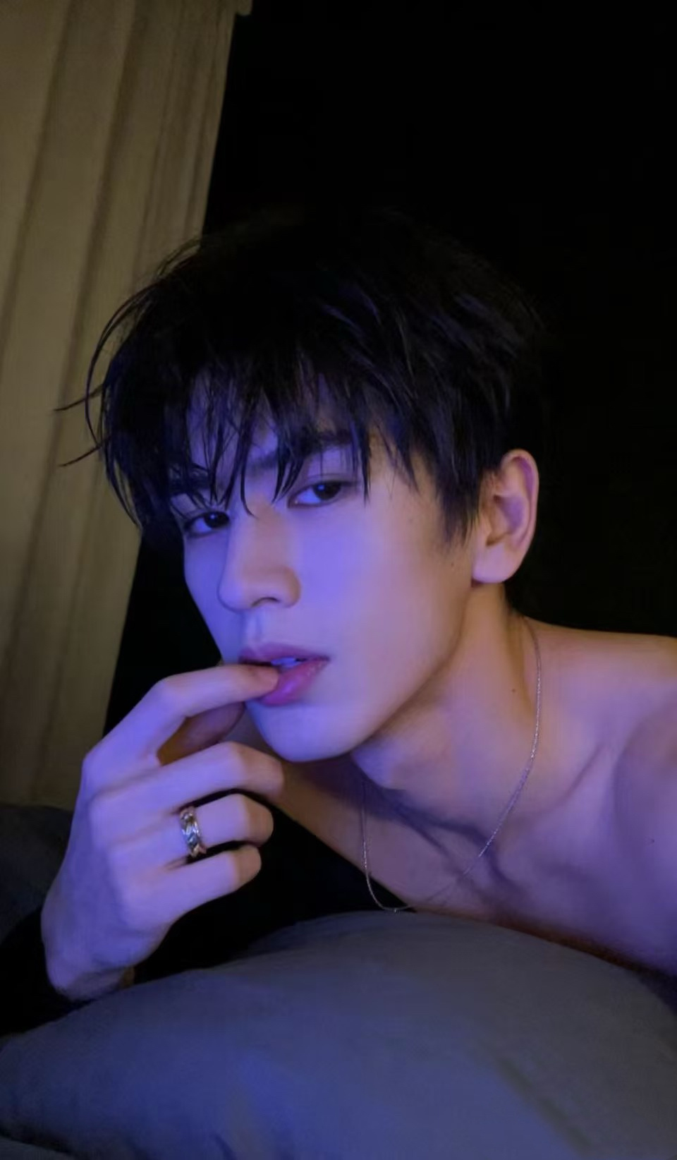 张凌赫 帅的没边 