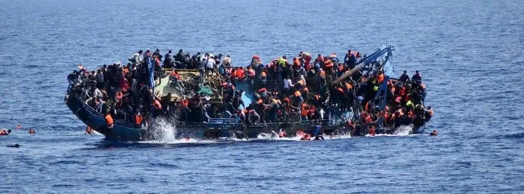 [月亮]有组织犯罪升级，752人偷渡英吉利海峡，5万人闯休达


7月29日，9