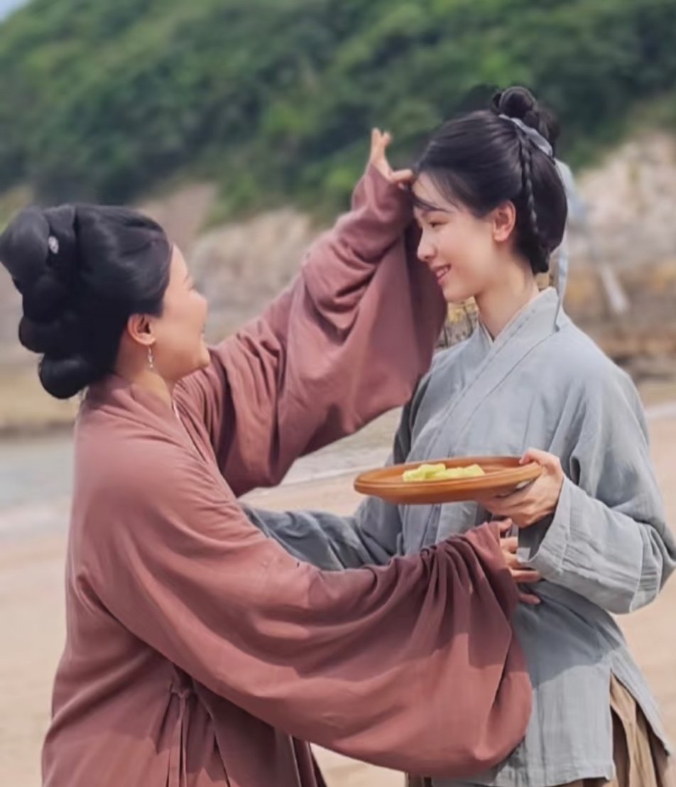 雁回时：原来婶婶并非恶人，庄寒雁的清白之身就是铁证！ 起初，观众通过庄寒雁和柴靖