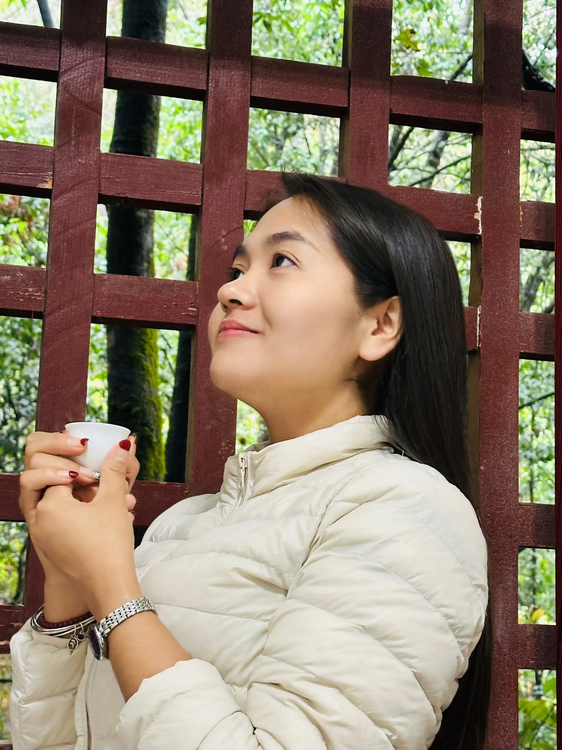 弘一法师说：“凡是负能量的东西都不要去回应，回应就会与之纠缠，纠缠就会...