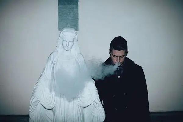 撕破禁欲谎言，让生命回归自然
 
我先摆明最硬核的真话：正常的情欲，是生命的活力