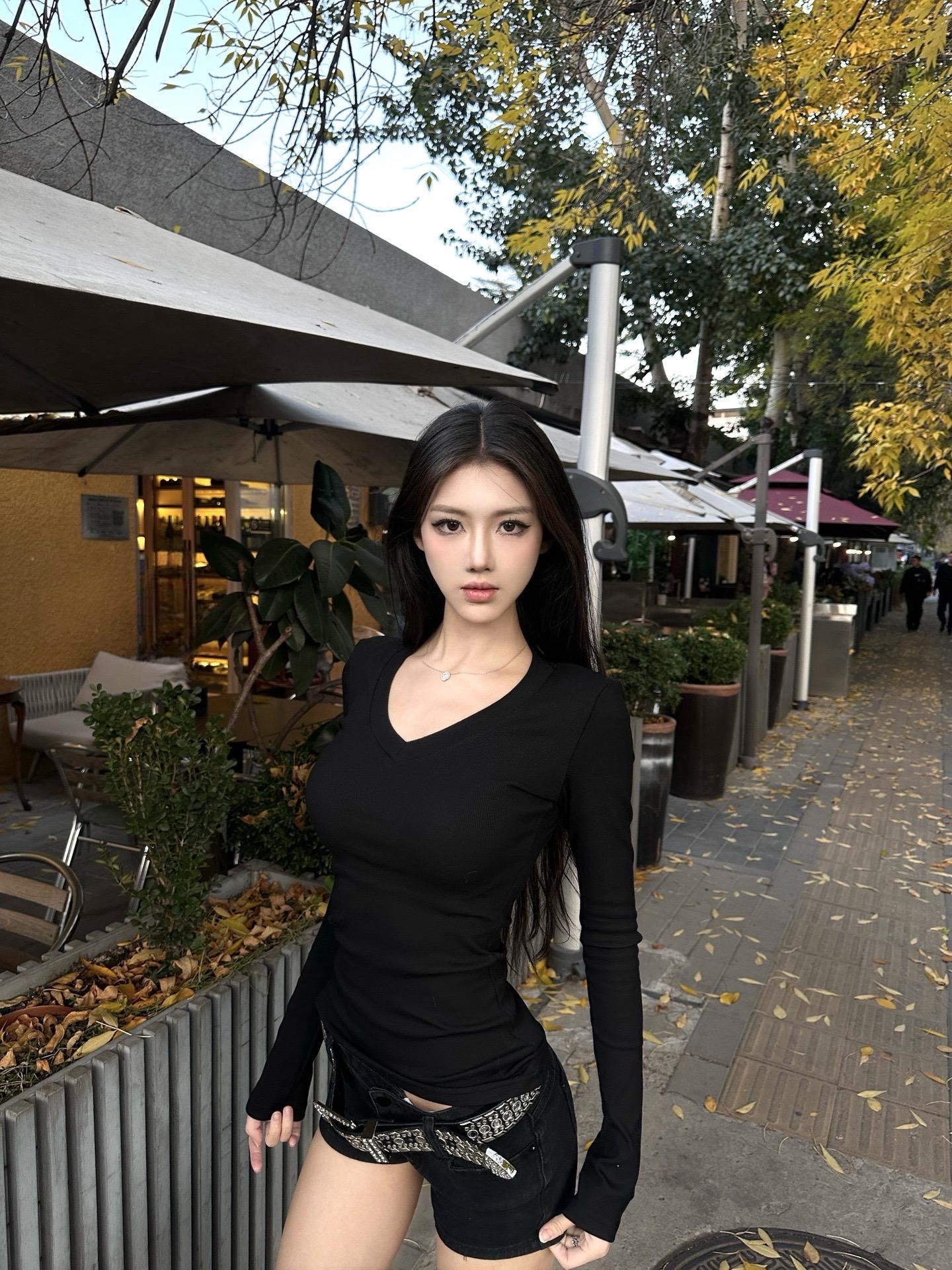 与其精神内耗自己 不如发疯外耗别人 我还是那句话 做人没必要太正常
