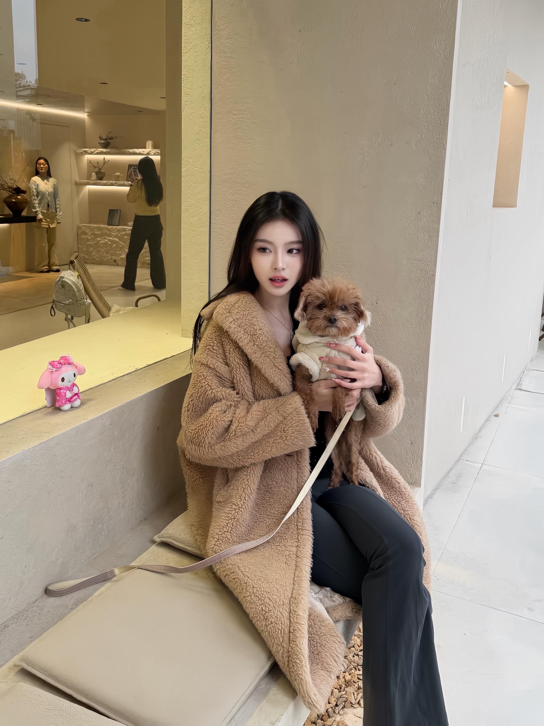 有人问我男的女的 我好服呀 我是你的。