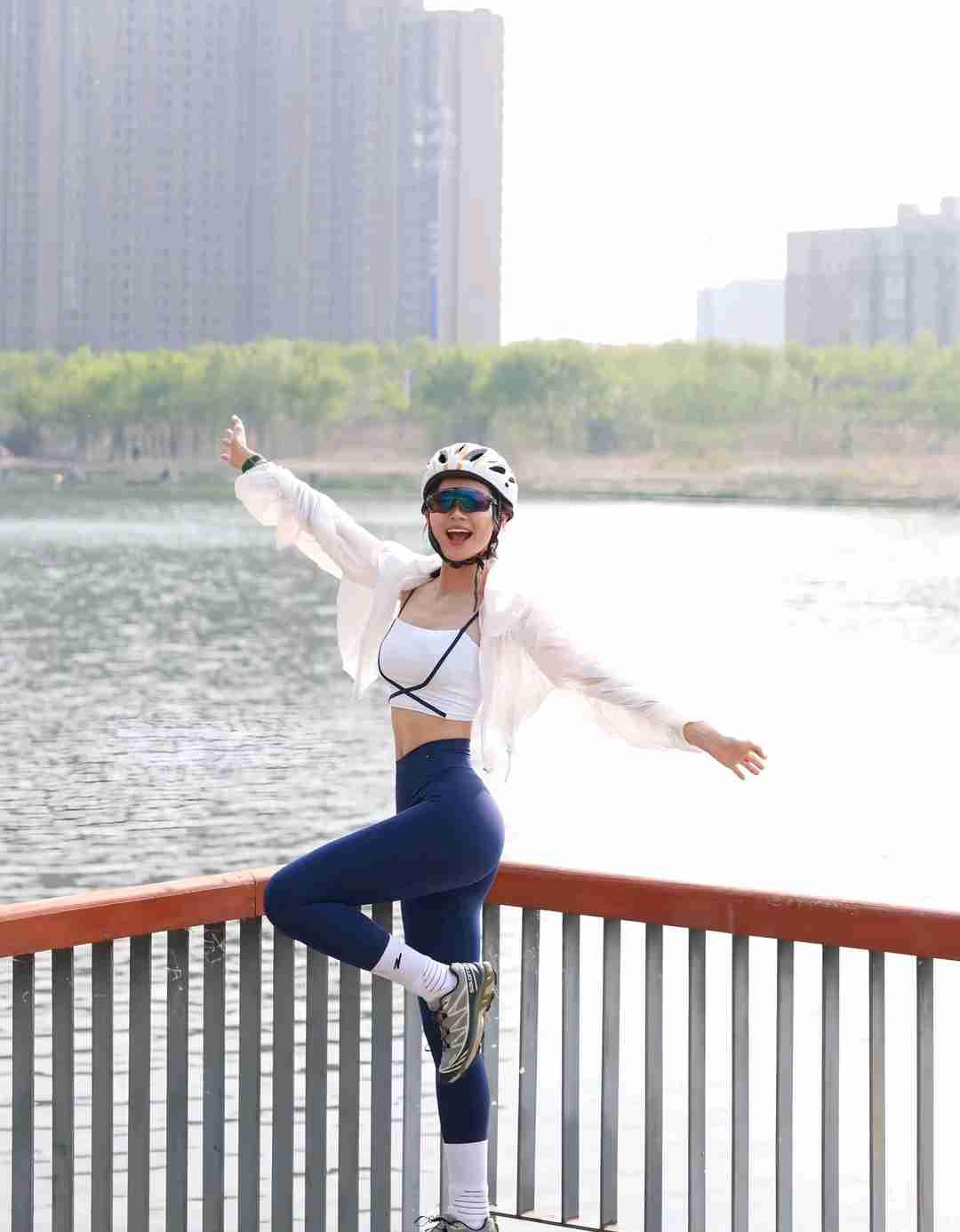 我的今日状态：😁轻松愉快
我这里的天气：☀️晴天