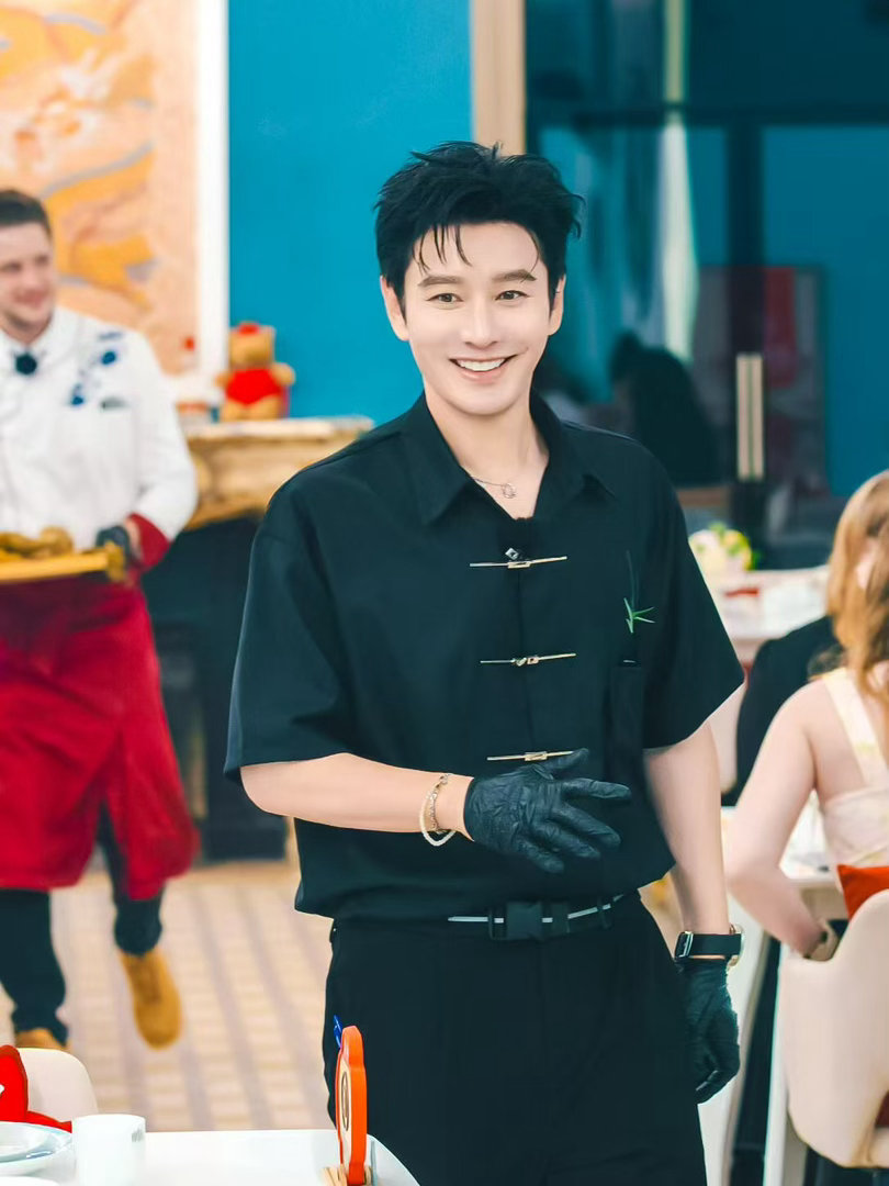 黄晓明尹正创业谁当老板强强携手跨界创业，沉浸式体验影视行业创业全过程，从零开始一