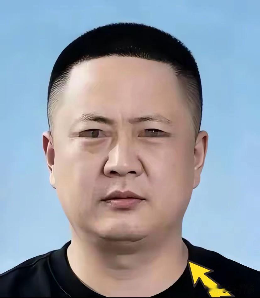 一看“欧皓辰”的照片，就知道他能逼空姐下跪，不是因为长得凶，而是他看起来过得不太