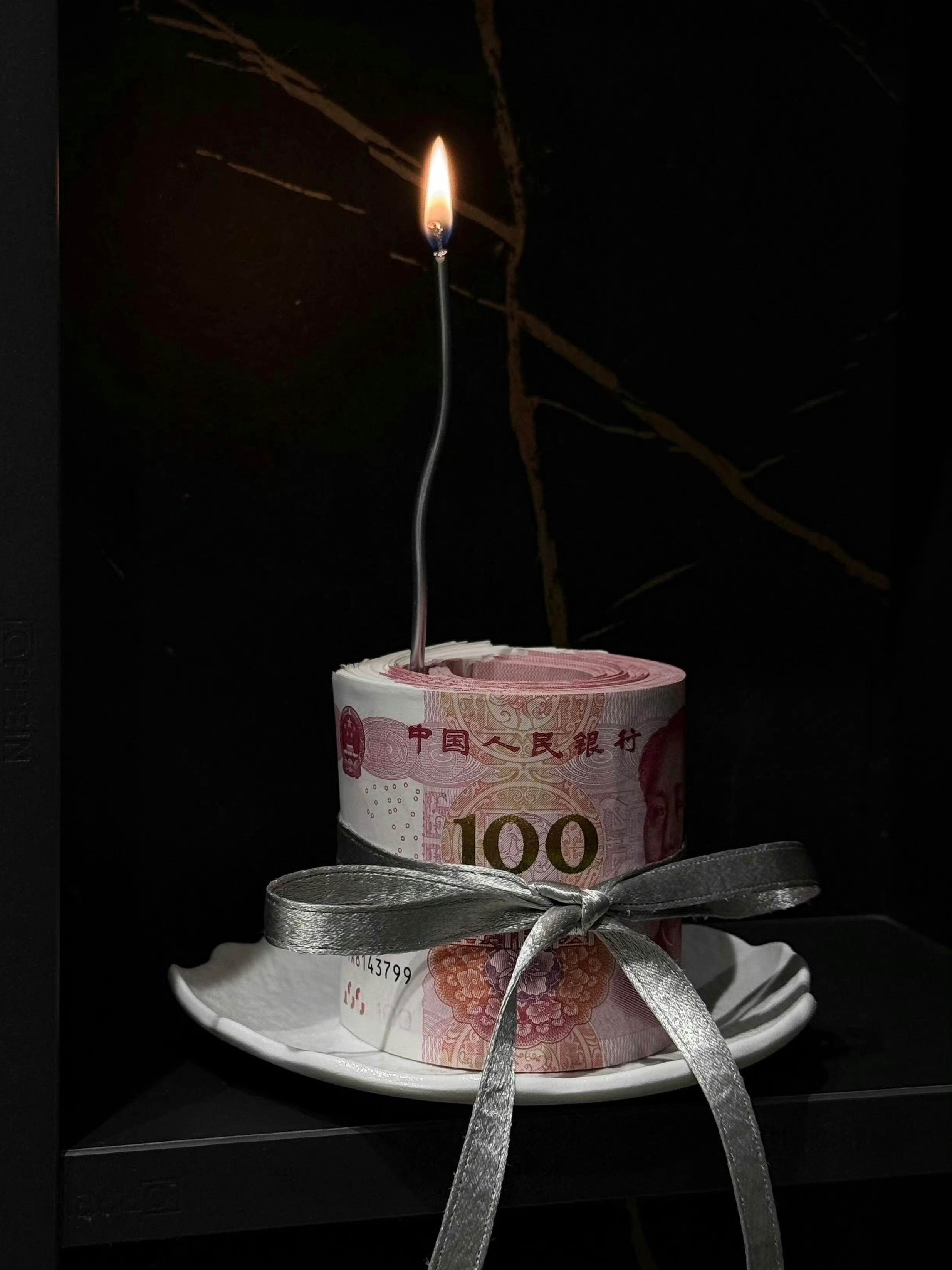 钱要自己挣,苦要自己吃,路要自己走,世界最伟大的三个字不是我爱你,而是靠自己。 