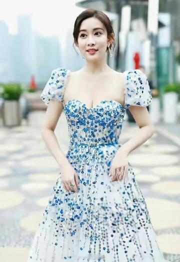 孟子义身材太肥美了吧 ​​​