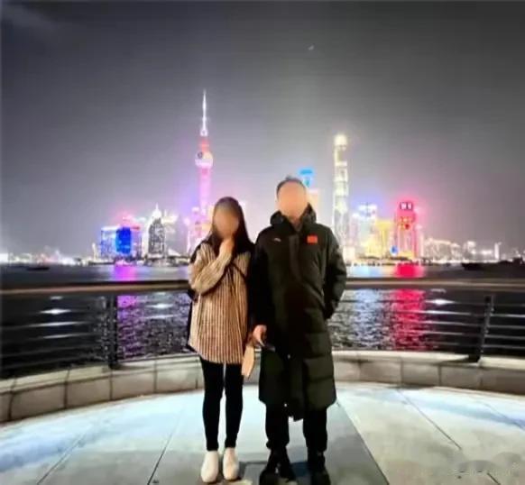 黄小姐今年40岁。这次找媒体的目的只有一个，找“朋友”谢先生，希望他能信守承诺，