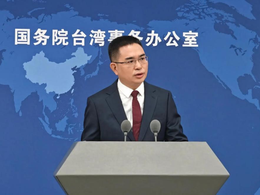 赖清德为窜访斯威士兰，在被沿途各国拒绝过境申请后，竟不顾台湾宜兰地震后的民生残局