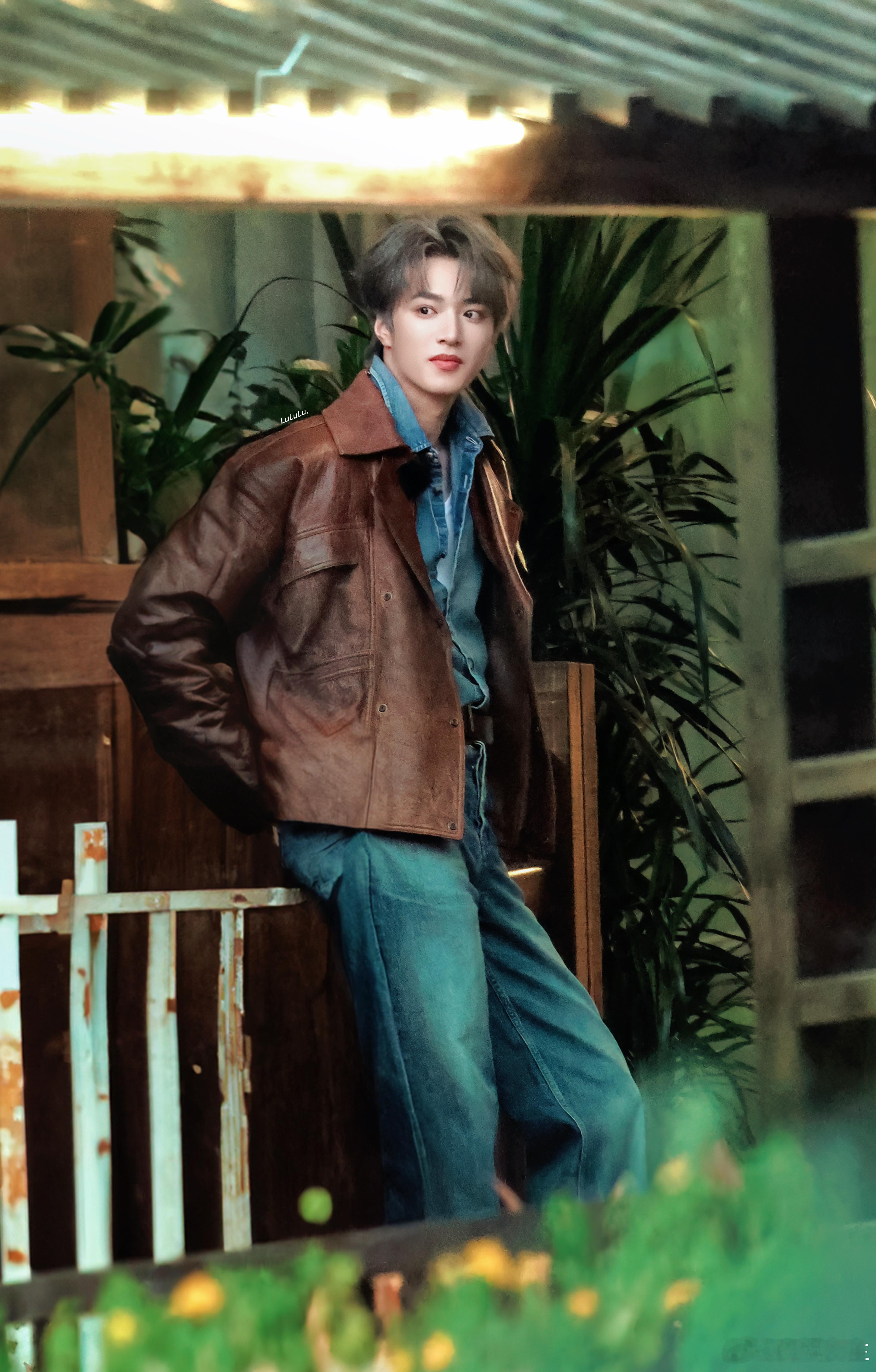 刘耀文：出神图靠的是天赋！这个插兜动作说明了一切    朴实无华的回答配上自信满