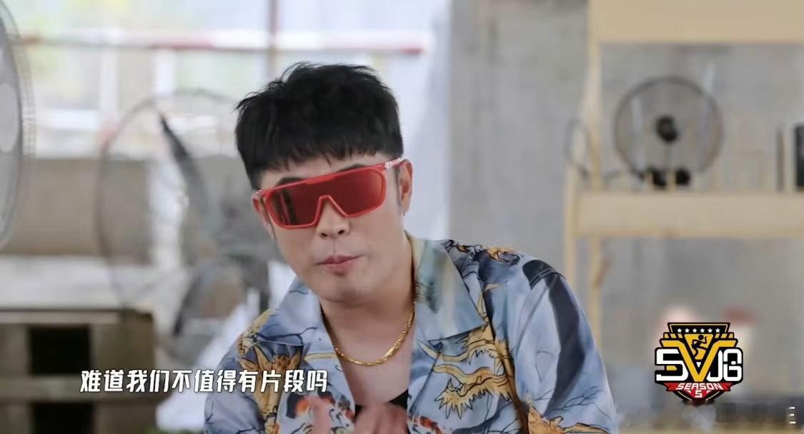 五哈你就宠陈赫吧 五哈节目组你们就宠着陈赫吧！一开始介绍嘉宾的时候陈赫提出没有给