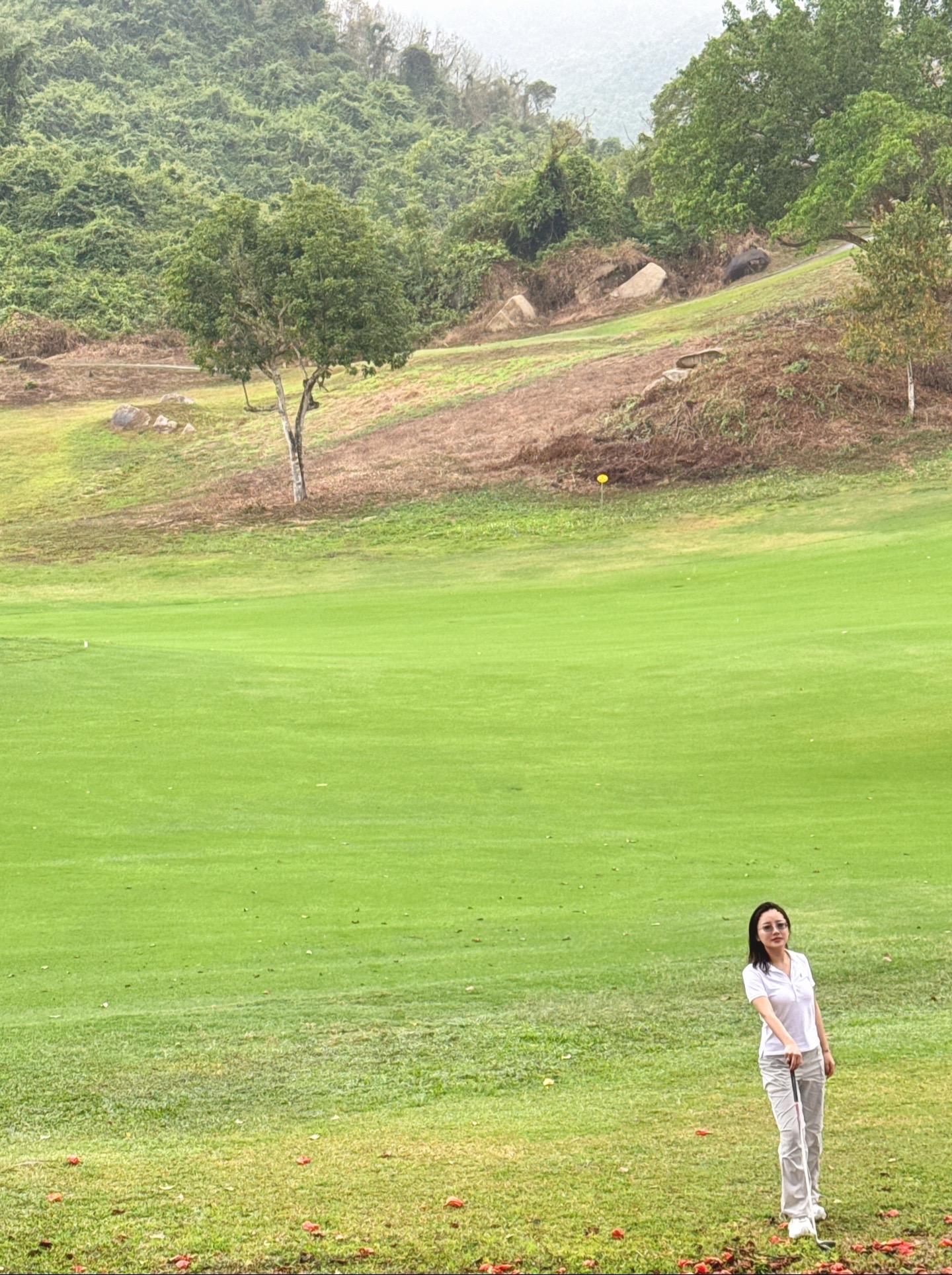 女性的魅力是从商，从政，从各行各业中脱颖而出，掌握话语权。而不是从了男人随性洒脱