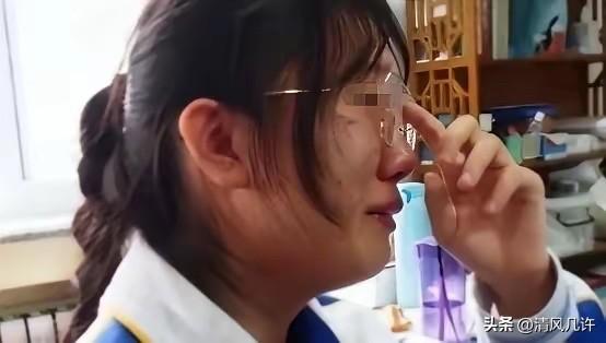 2013年，福建一女生高考志愿落榜，成绩只有364分，但女孩却坚称自己考了586