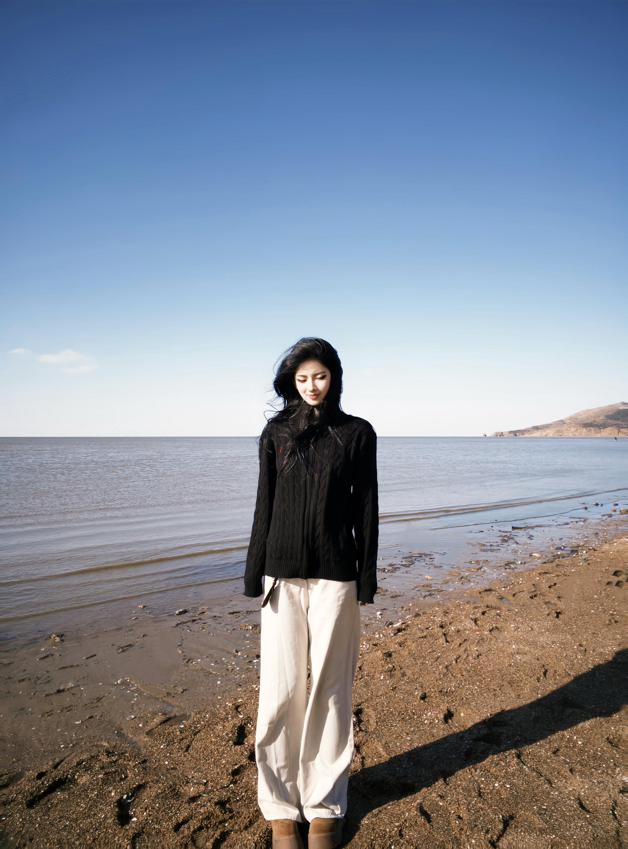 以后就我们两个人 你儿时因为和父母争吵低头吃的眼泪拌饭以后都尝不到了 好不好