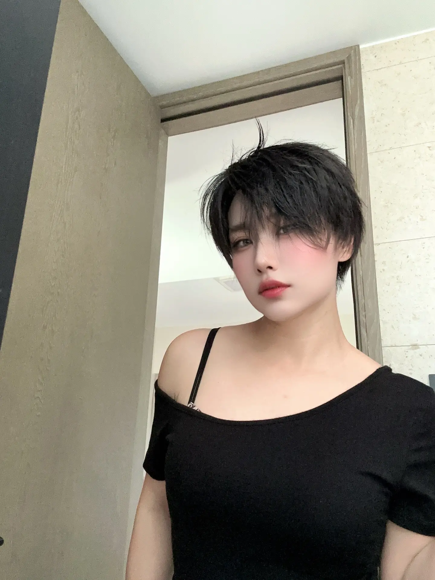 短发 微胖