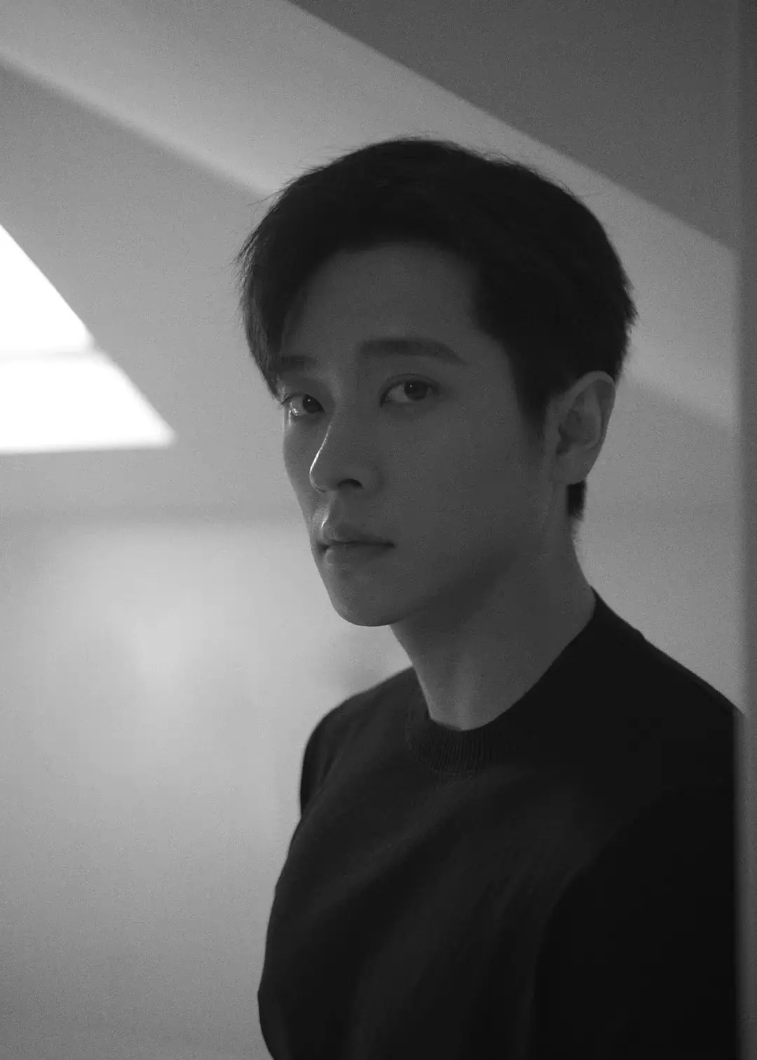 有個女子令我思想變得個。