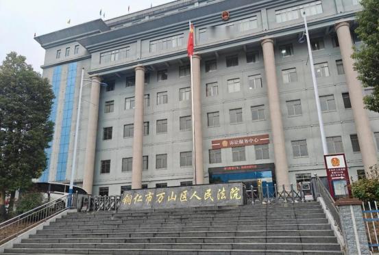 [微风]辽宁，一名22岁女子给朋友当伴娘，回去的路上遭遇车祸造成重伤。刚开始新郎