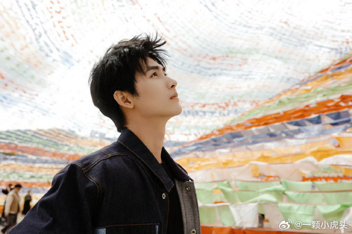 黄俊捷很喜欢云南，拍了好多美景！！景美人帅，喜欢这种营业节奏，小黄要保持哦👏 