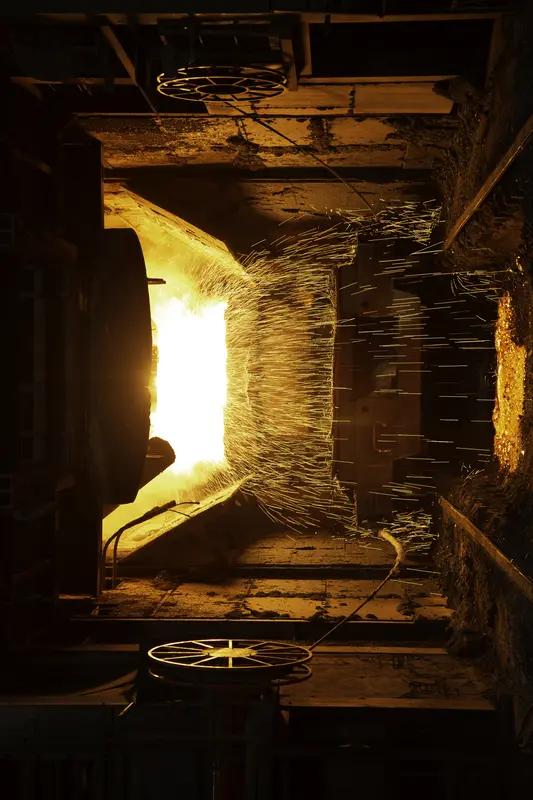 我也有过类似的经历！就拿神剑股份来说，我和你一样拿了三个月等到三连板就止盈了，谁