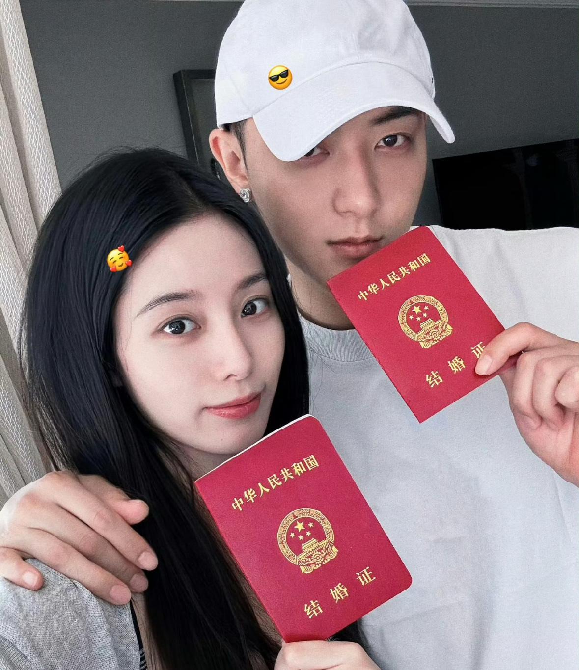 黄子韬大婚‼️
猜到大家说鹿晗来✅
张艺兴来✅
连边伯贤来我都能理解🥰
但是，
