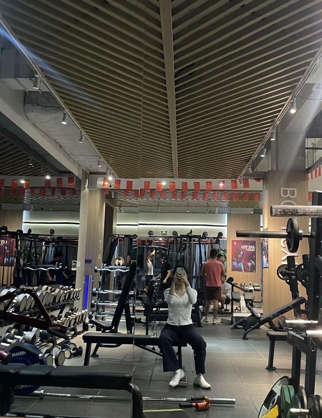 我不骂别人只骂你 还不懂我对你的偏爱吗～健身房随拍