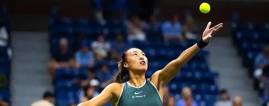 郑钦文世界排名掉到121位，温网连续三年一轮游，但她手里攥着14个品牌代言，一年