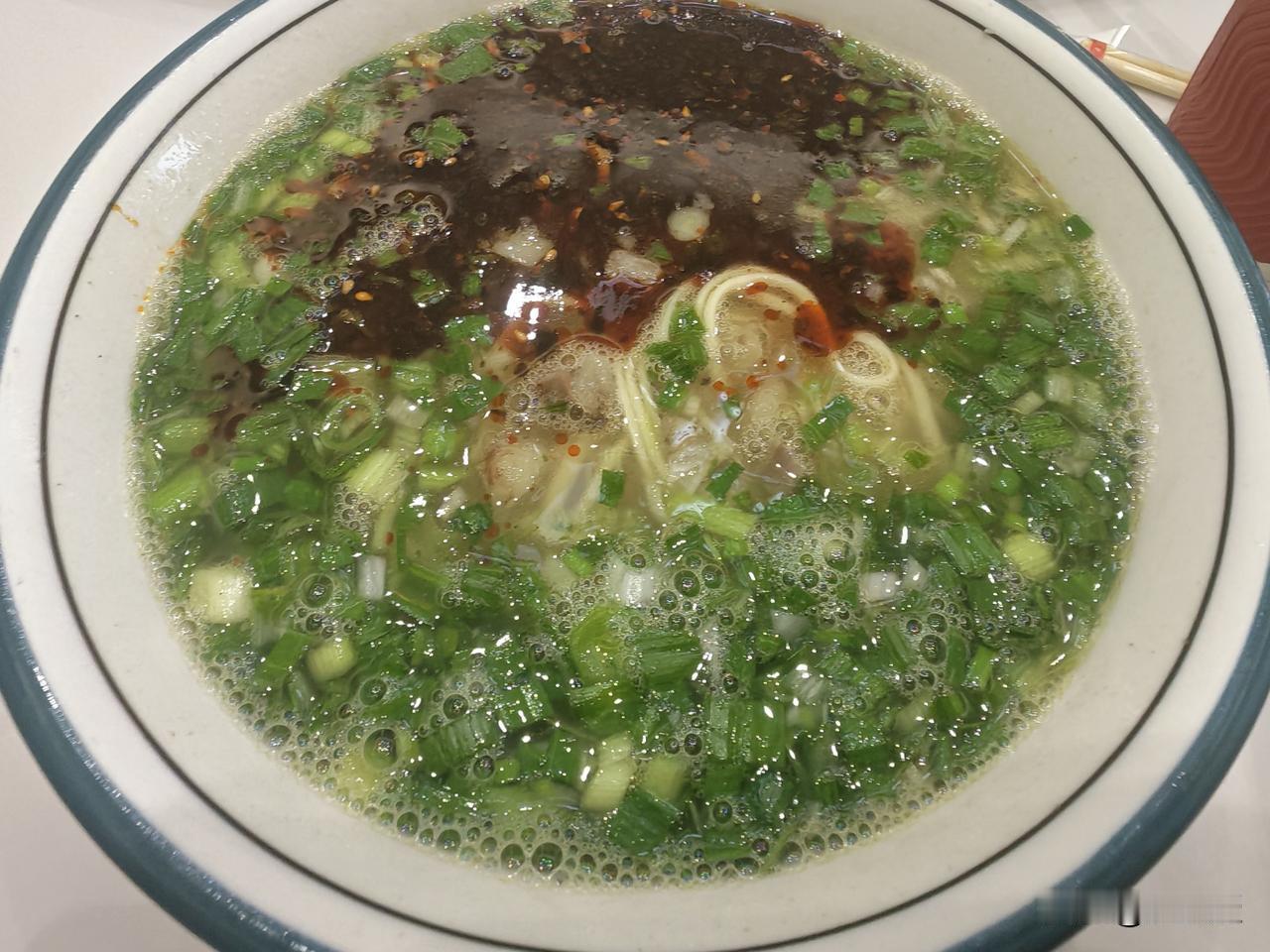 在化隆县吃的化隆拉面
有没有懂行的
看看正宗吗？
说说
兰州牛肉面和化隆拉面有啥