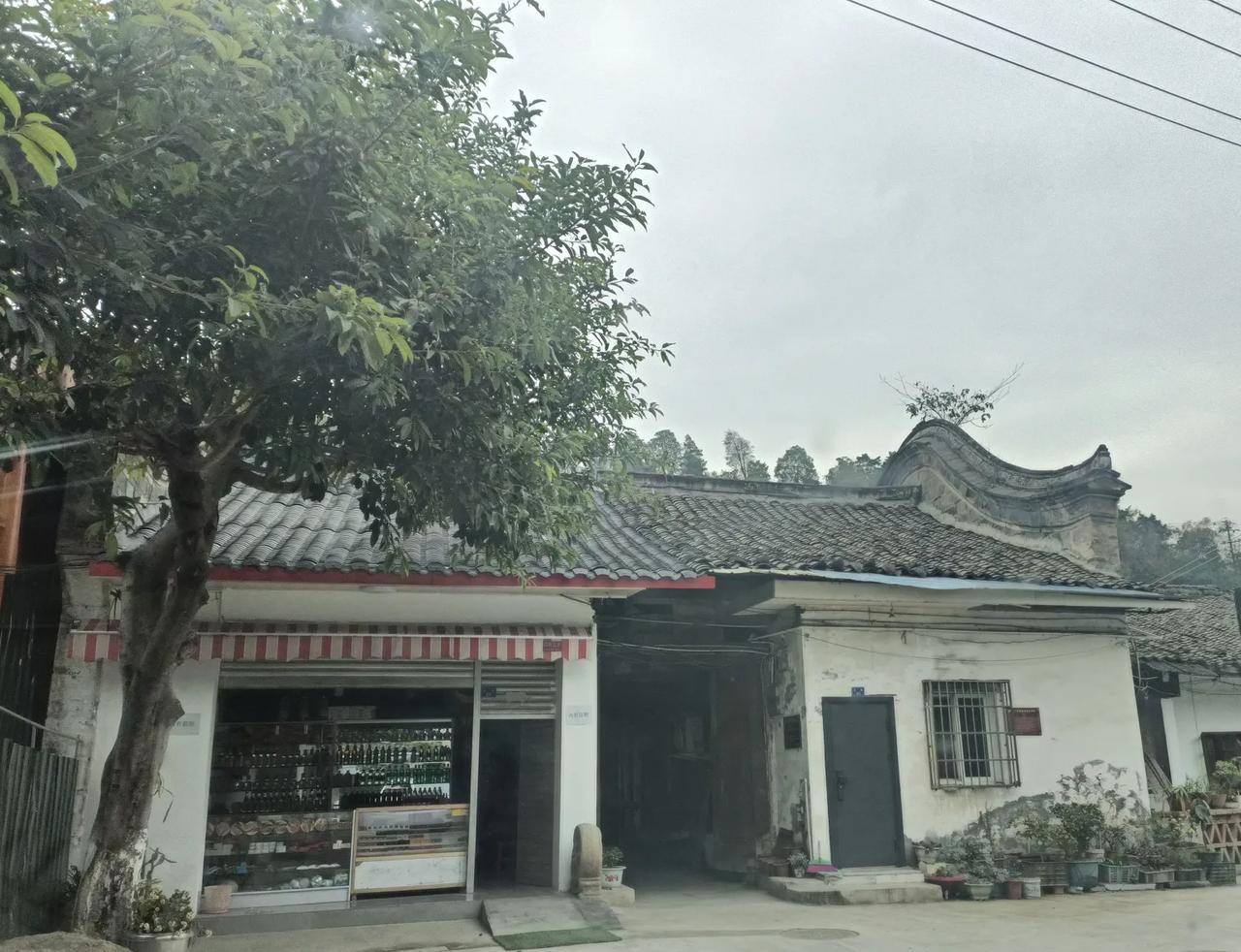 绵阳的历史建筑——隆昇号。丰谷镇乃绵阳著名古镇，古建筑数量众多，隆昇号便是其中之