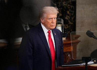 在停火期限的最后一刻，特朗普还是认怂了，宣布延长了停火的时间，对伊朗他只有一个要