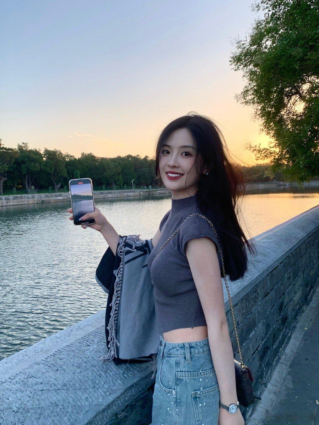 故宫外美丽的夕阳🌇  ​​​