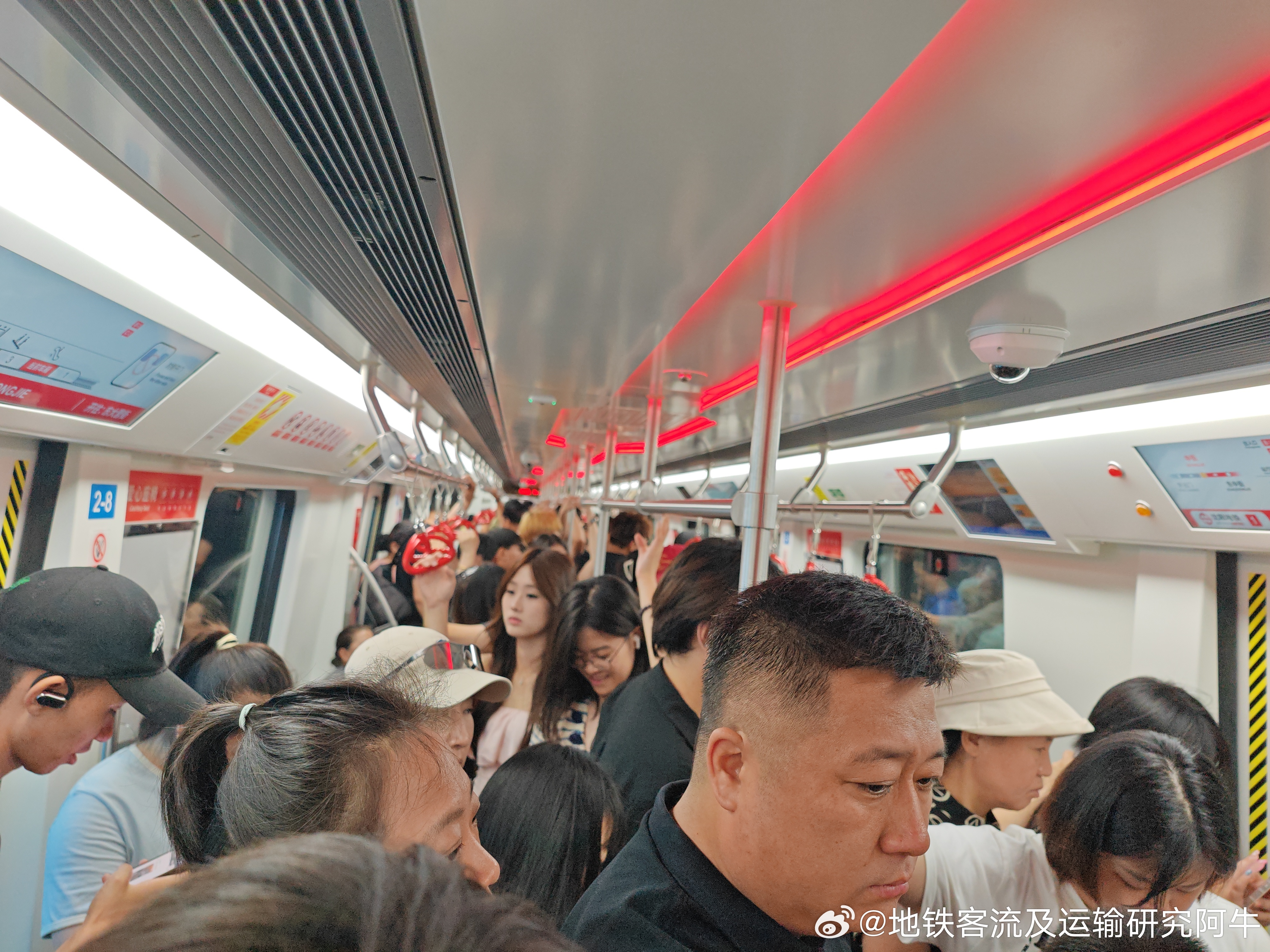 沈阳地铁网友： 2026年7月18日(周六)下午13：07分沈阳地铁1号线怀远门