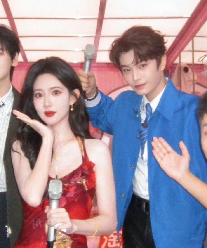 🍉《爱在无尽夏》男女主孟子义、丁禹兮，配角暂定柯淳、黄羿，这组合有想看的吗？