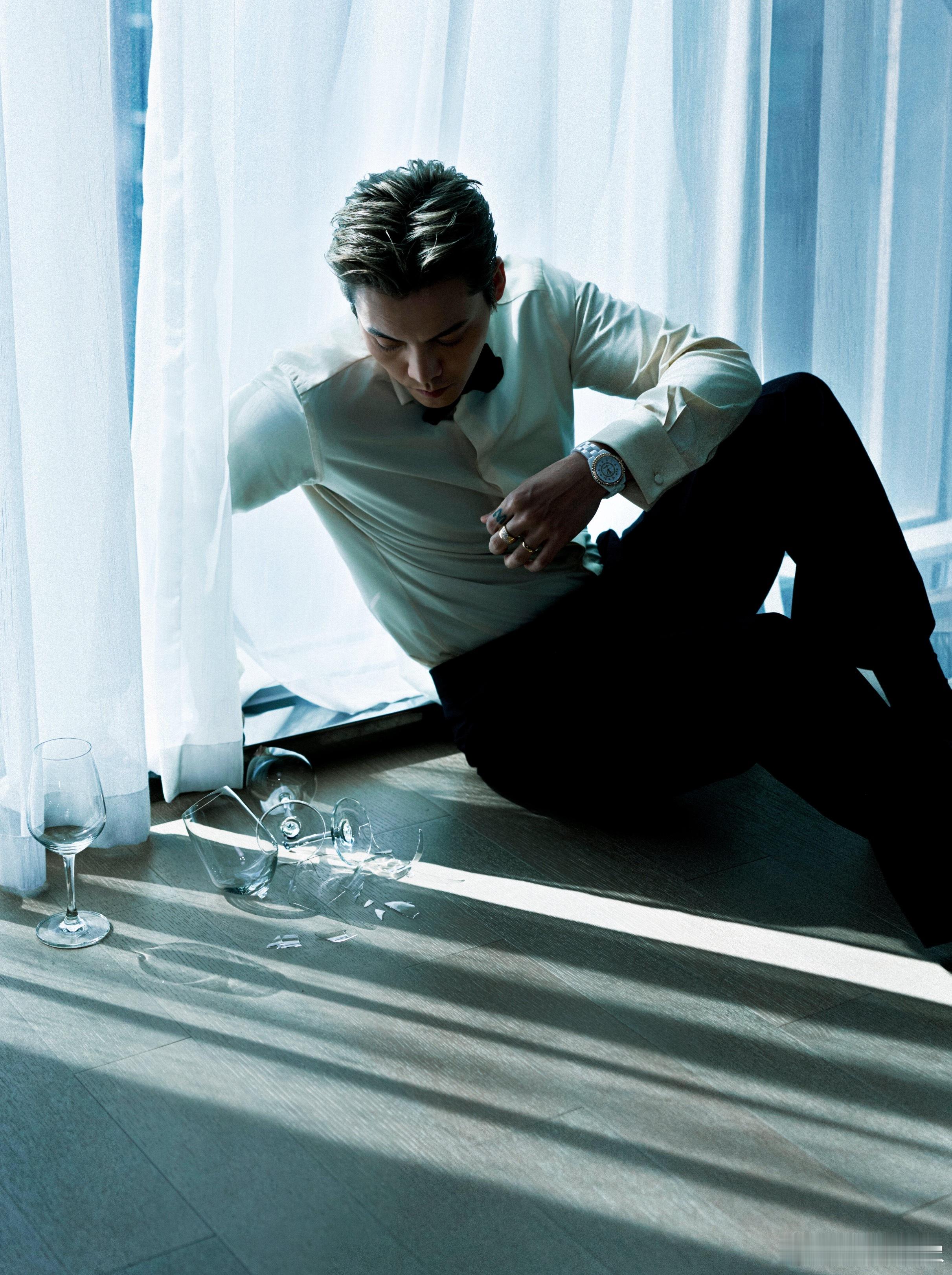 陈伟霆说40岁是人生第二个青春期 陈伟霆聊起40岁状态，称这是人生的第二次青春期