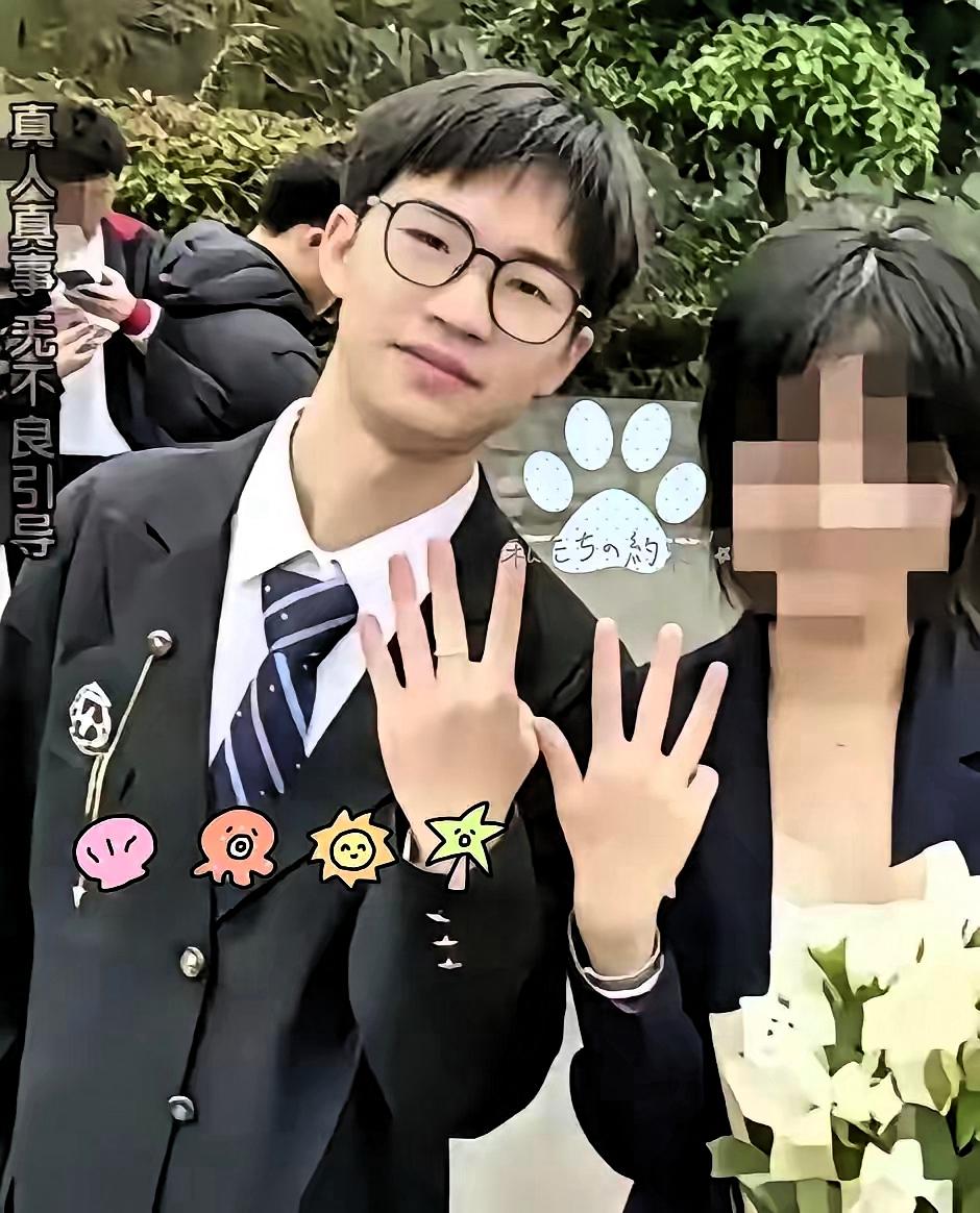 汤金伟啊汤金伟！
你糊涂啊。
才18岁，大学录取通知书都拿到手，大好人生就在眼前